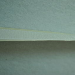 魔術(shù)貼背膠水 多功能條形粘扣的創(chuàng)新應(yīng)用與紡織品原料銷(xiāo)售前景
